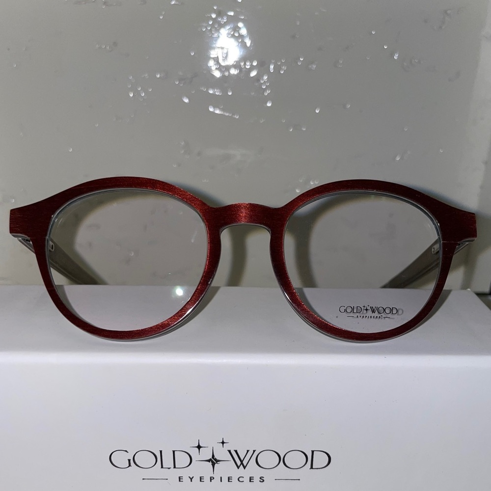 Gold & Wood Naos 01.41